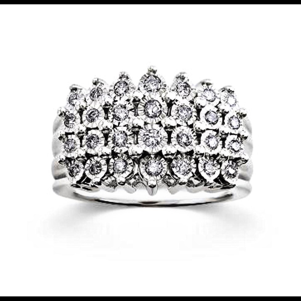 Brand New 1/2 carat Ring